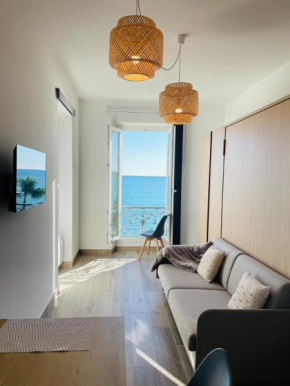 Beautiful studio with sea view